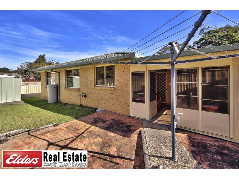 26 Bruce Field St, South West Rocks NSW 2431
