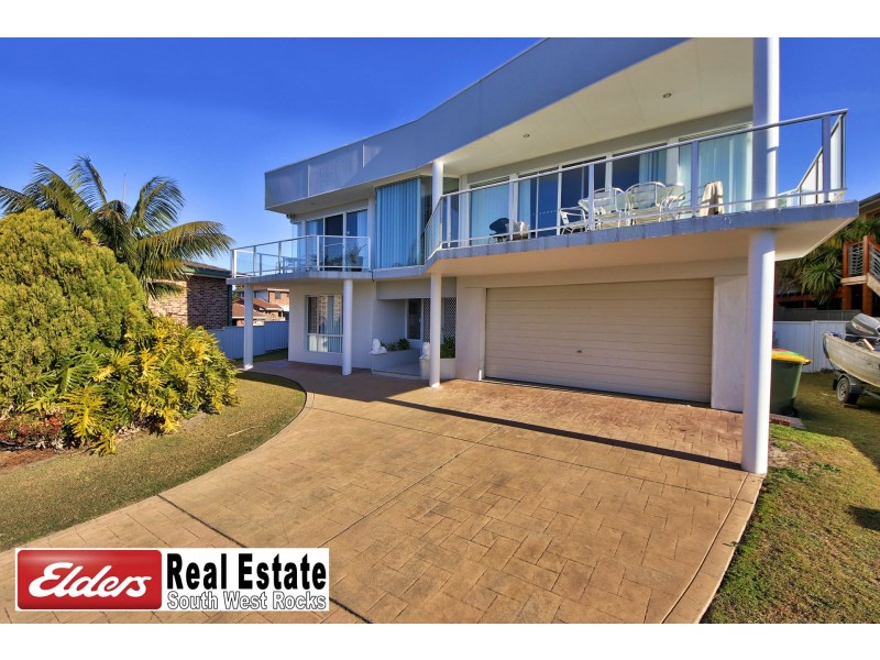 1 Government Rd, South West Rocks NSW 2431