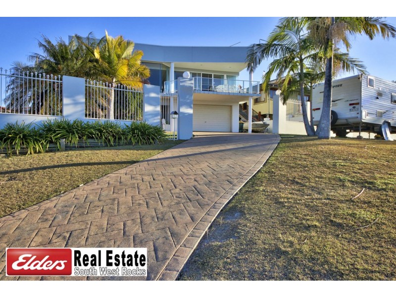 1 Government Rd, South West Rocks NSW 2431