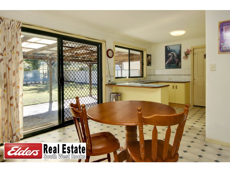 22 Herbert Appleby Cct, South West Rocks NSW 2431