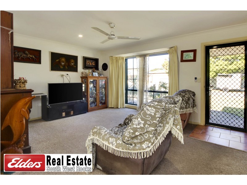 22 Herbert Appleby Cct, South West Rocks NSW 2431