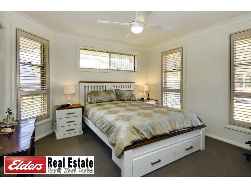 3 Tallowwood PL, South West Rocks NSW 2431