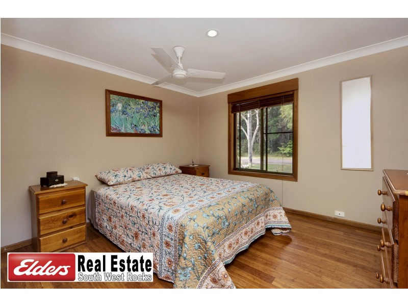 38 Hutcheson St, Hat Head NSW 2440