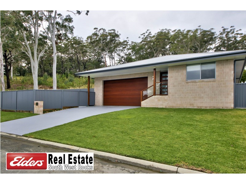 2 Racemosa Circuit, South West Rocks NSW 2431