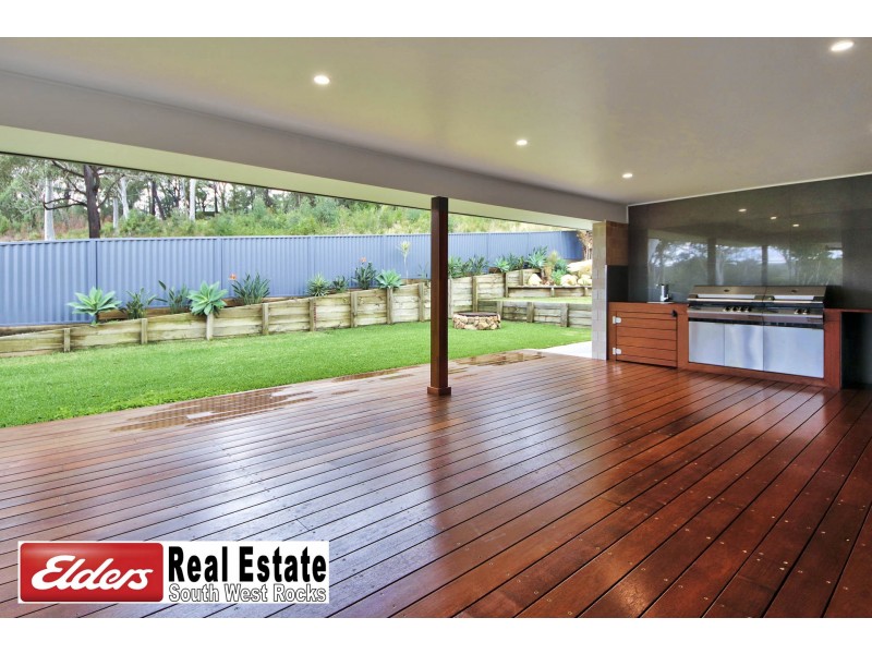 2 Racemosa Circuit, South West Rocks NSW 2431