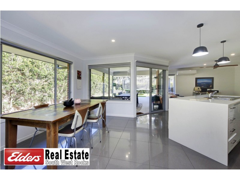 26 Waianbar Ave, South West Rocks NSW 2431