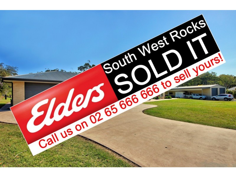 10 Carron Place, Arakoon NSW 2431