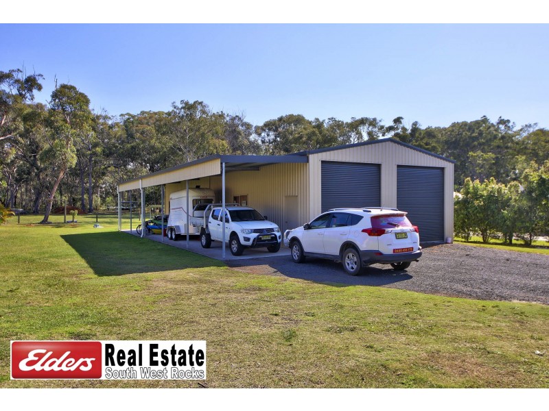 10 Carron Place, Arakoon NSW 2431