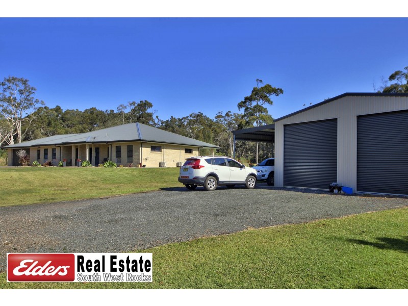 10 Carron Place, Arakoon NSW 2431
