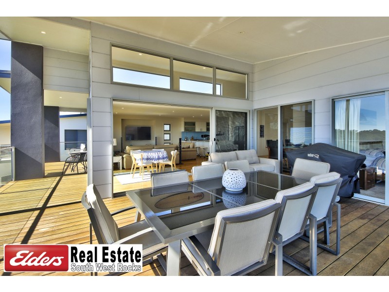 7 Salmon Circuit, South West Rocks NSW 2431