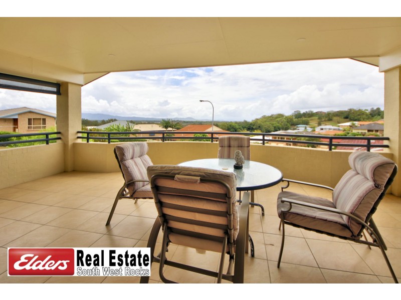 2 Salmon Cct, South West Rocks NSW 2431