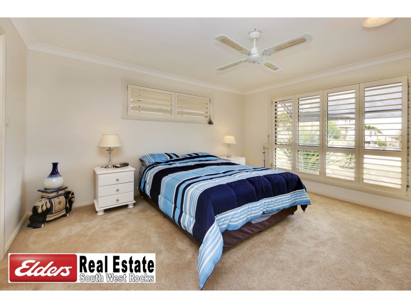 2 Salmon Cct, South West Rocks NSW 2431