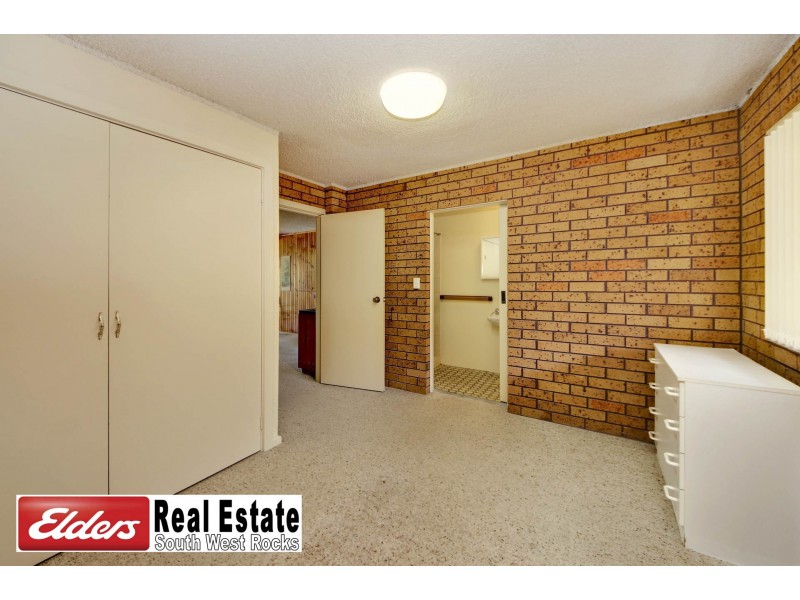 2 Emanuel Cres, South West Rocks NSW 2431
