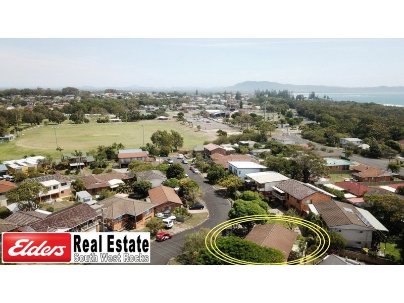2 Emanuel Cres, South West Rocks NSW 2431