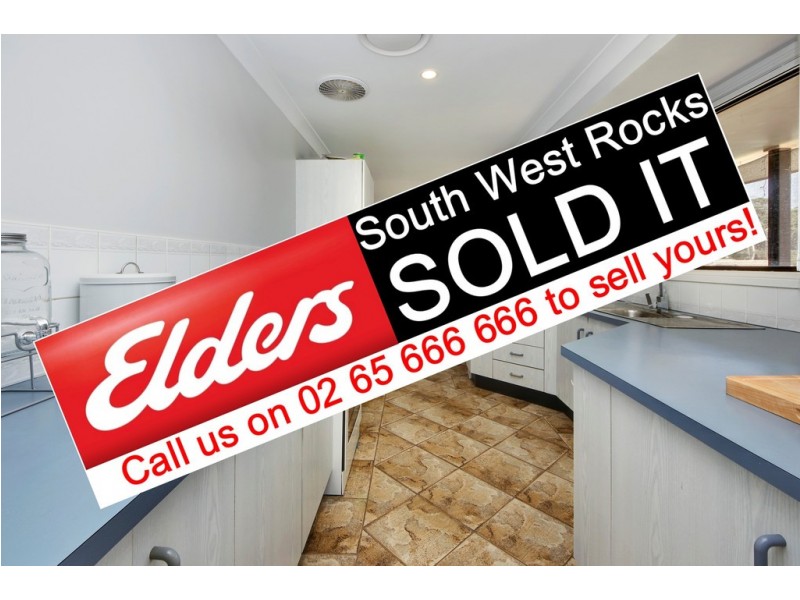 15 Crystal Pl, South West Rocks NSW 2431
