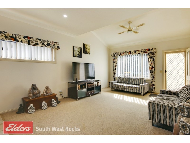 2/40 Arthur St, South West Rocks NSW 2431
