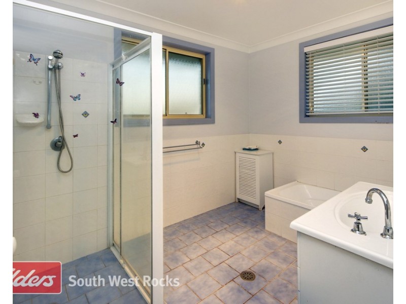 30 Panorama Ave, South West Rocks NSW 2431