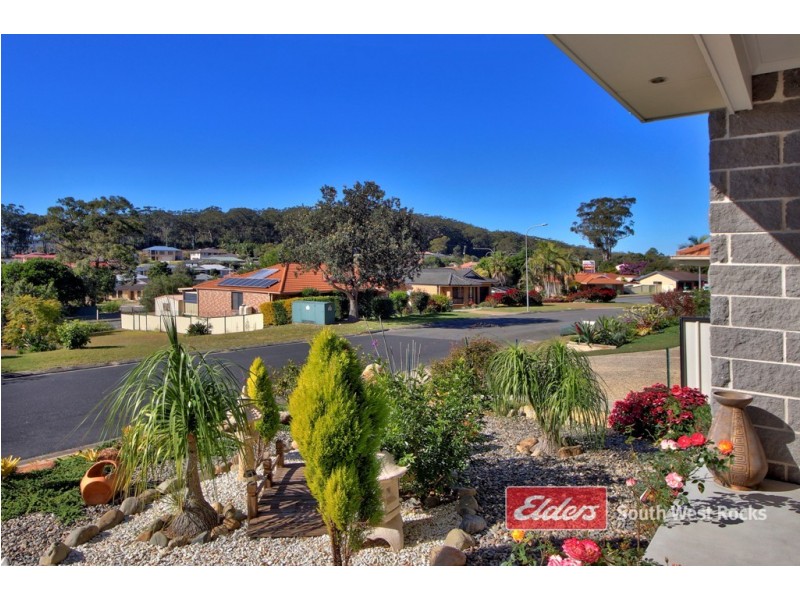 8 Trevor Judd Ave, South West Rocks NSW 2431