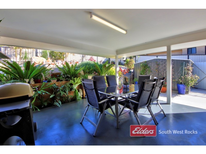 8 Trevor Judd Ave, South West Rocks NSW 2431