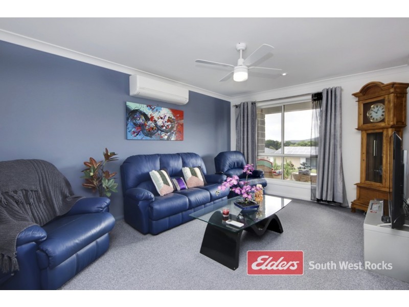 8 Trevor Judd Ave, South West Rocks NSW 2431