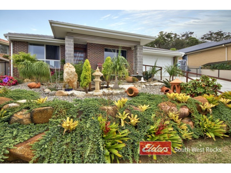 8 Trevor Judd Ave, South West Rocks NSW 2431