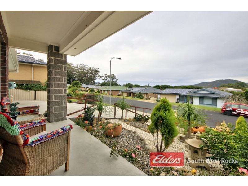 8 Trevor Judd Ave, South West Rocks NSW 2431