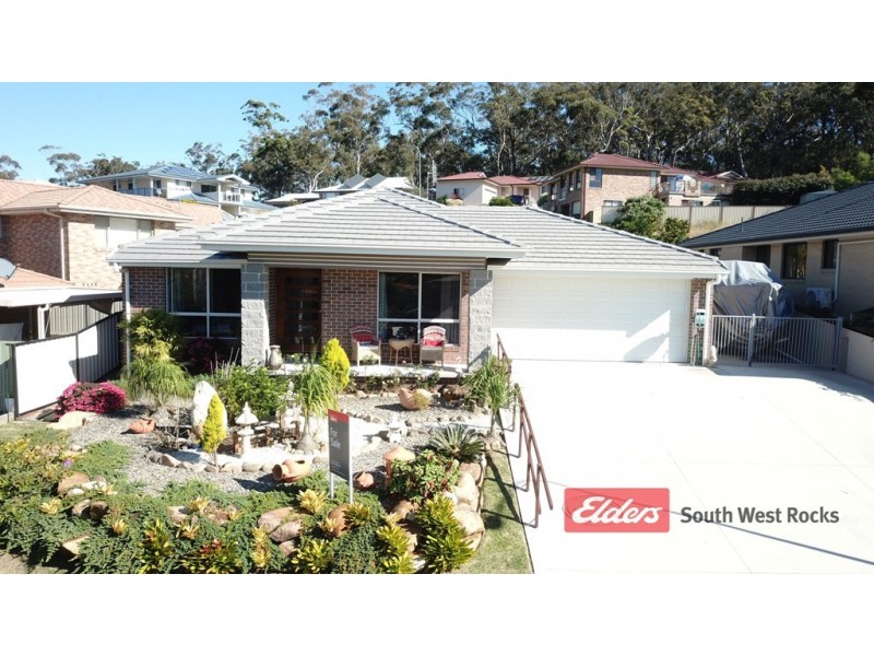8 Trevor Judd Ave, South West Rocks NSW 2431