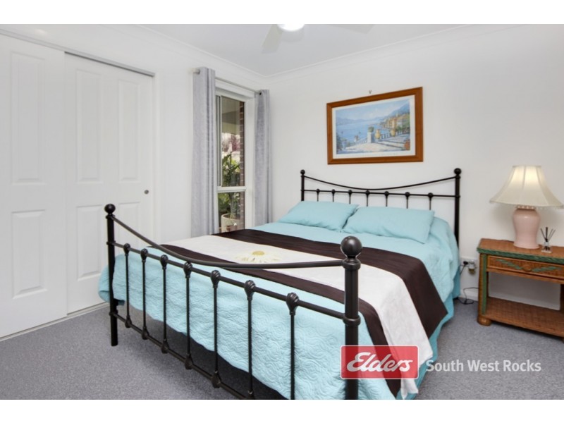 8 Trevor Judd Ave, South West Rocks NSW 2431