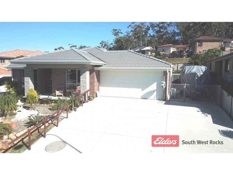 8 Trevor Judd Ave, South West Rocks NSW 2431