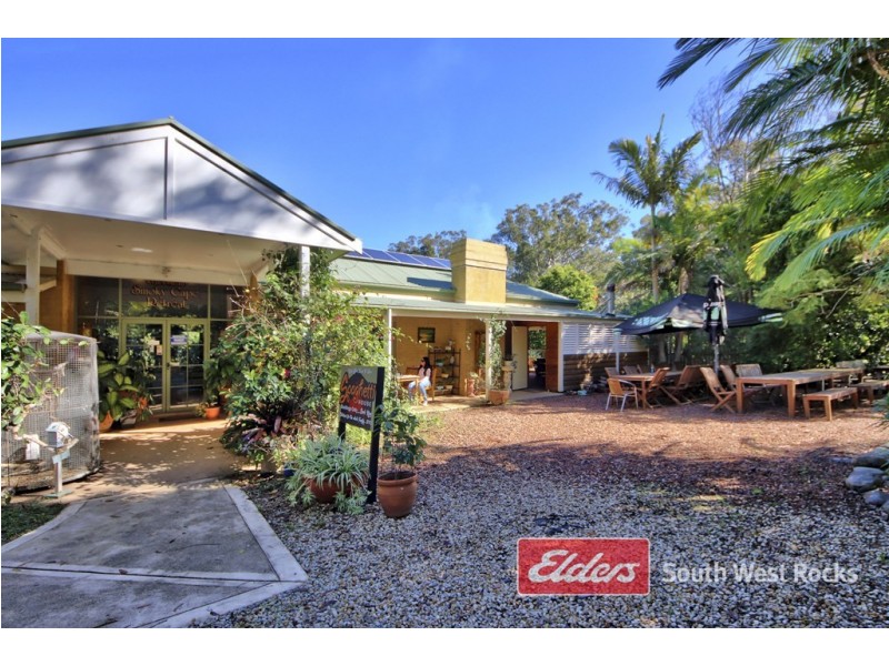 2 Cockatoo Place, Arakoon NSW 2431