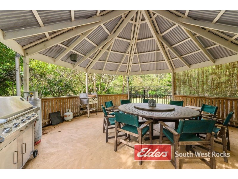 2 Cockatoo Place, Arakoon NSW 2431