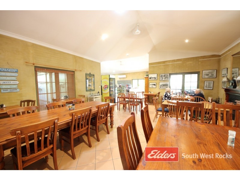 2 Cockatoo Place, Arakoon NSW 2431