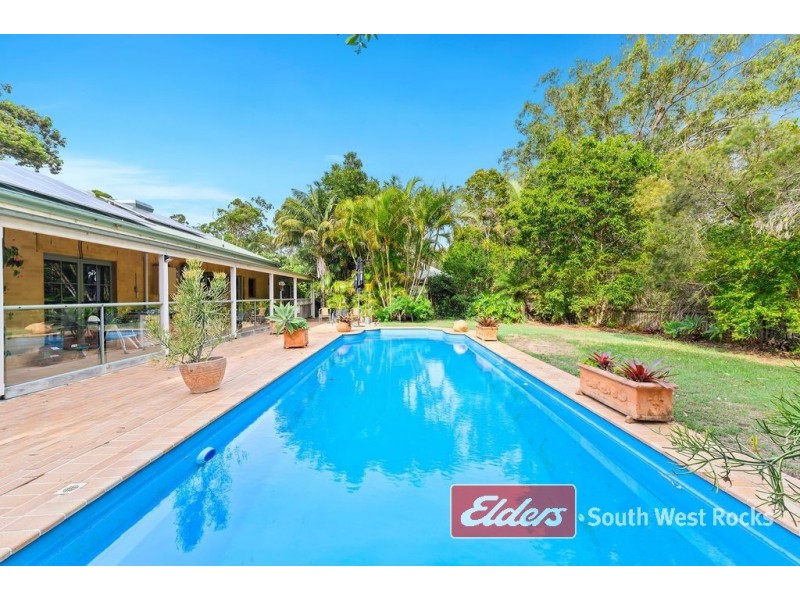 2 Cockatoo Place, Arakoon NSW 2431