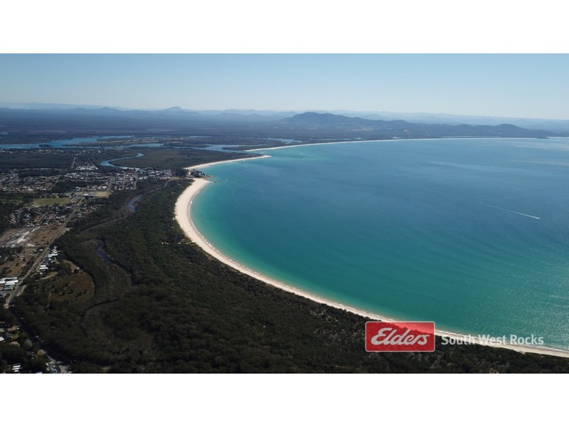 21 Russell, Arakoon NSW 2431