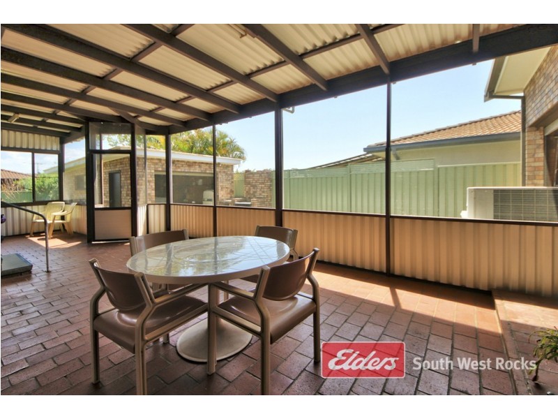 23 BRUCE FIELD STREET, South West Rocks NSW 2431