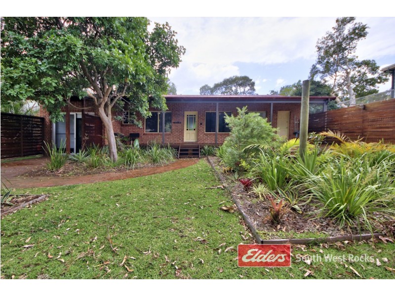 2 BREAM CLOSE, Hat Head NSW 2440