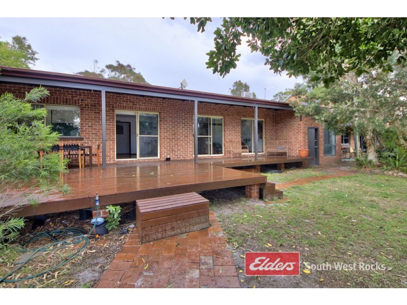 2 BREAM CLOSE, Hat Head NSW 2440