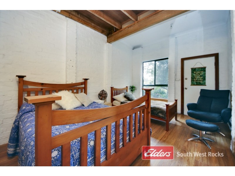 2 BREAM CLOSE, Hat Head NSW 2440