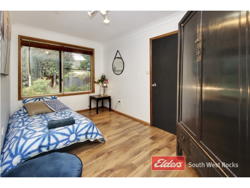 2 BREAM CLOSE, Hat Head NSW 2440