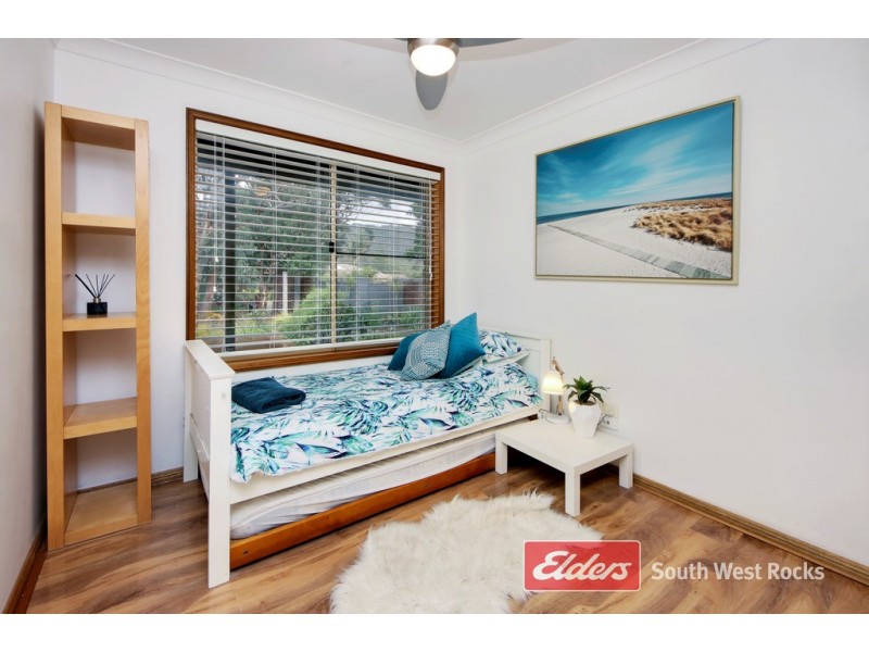 2 BREAM CLOSE, Hat Head NSW 2440