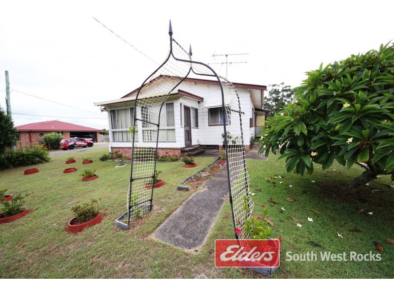 351 Gregory St, South West Rocks NSW 2431