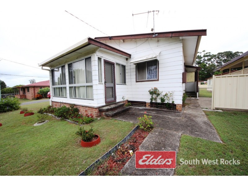 351 Gregory St, South West Rocks NSW 2431