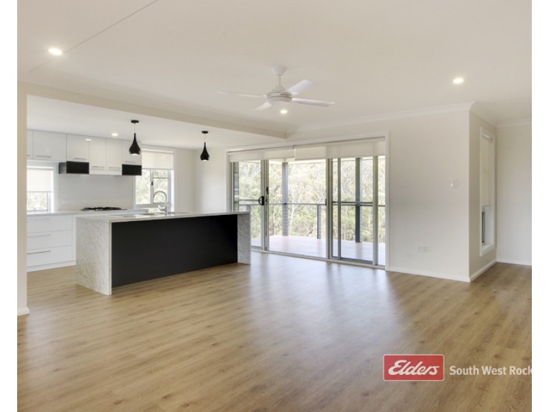 2 Mertens Pl, South West Rocks NSW 2431