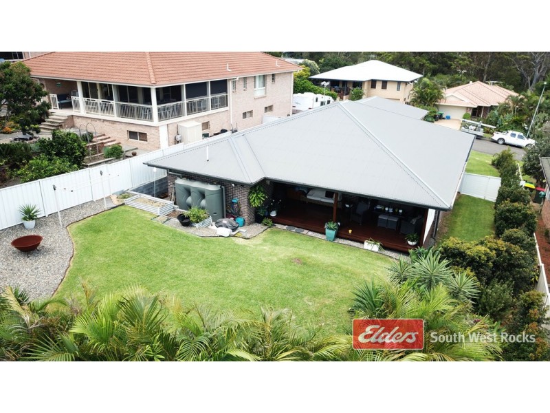13 RAFFERTY CRESCENT, South West Rocks NSW 2431