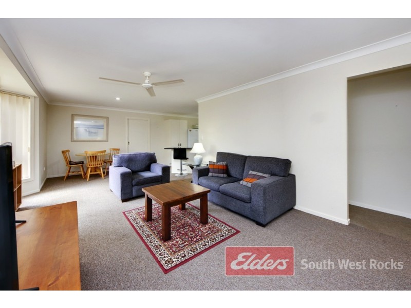 2 VICTOR PERRY PLACE, South West Rocks NSW 2431
