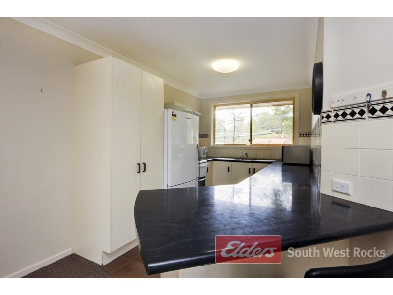 2 VICTOR PERRY PLACE, South West Rocks NSW 2431