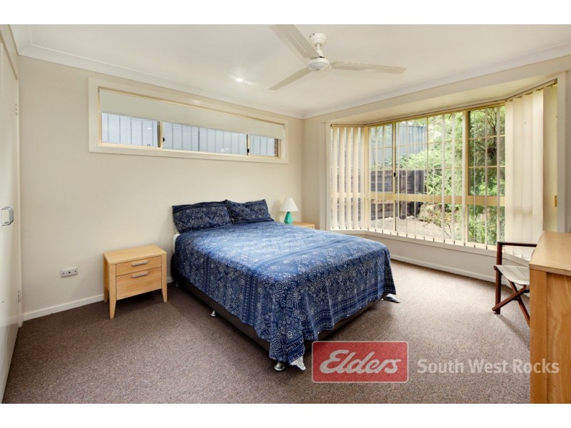2 VICTOR PERRY PLACE, South West Rocks NSW 2431