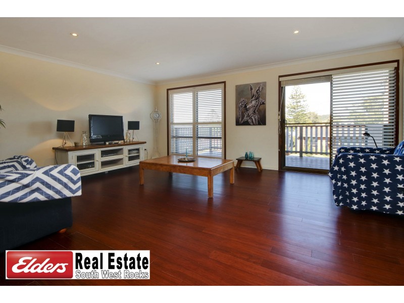 6 Flinders St, South West Rocks NSW 2431
