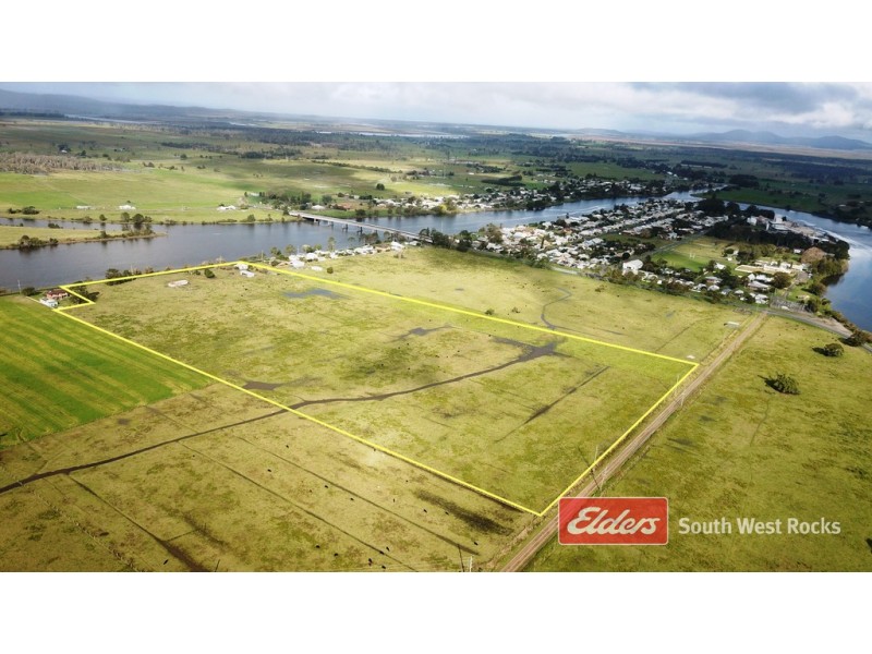44 CROADS ESPLANADE, Smithtown NSW 2440