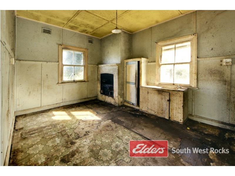 44 CROADS ESPLANADE, Smithtown NSW 2440